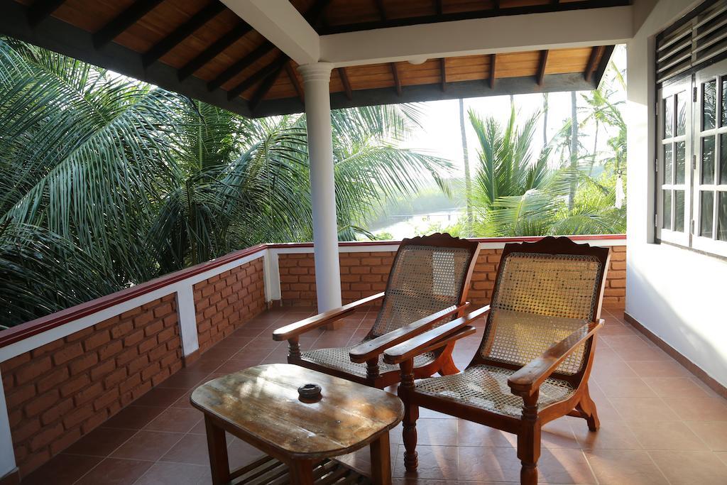 Lonely Beach Resort Tangalle Pokoj fotografie