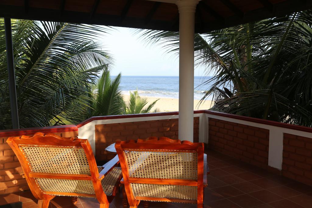 Lonely Beach Resort Tangalle Pokoj fotografie
